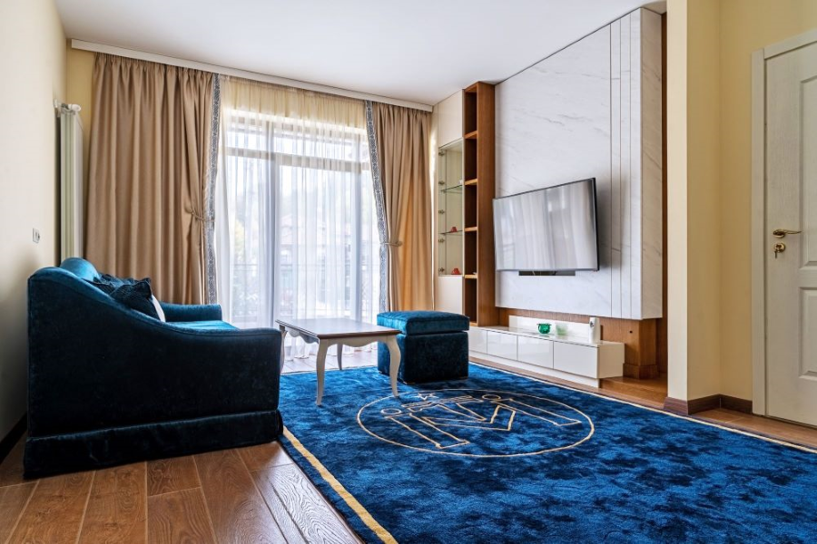 Къща за гости Casa MT – модерна архитектура, уютен двор и красива гледка към Габрово